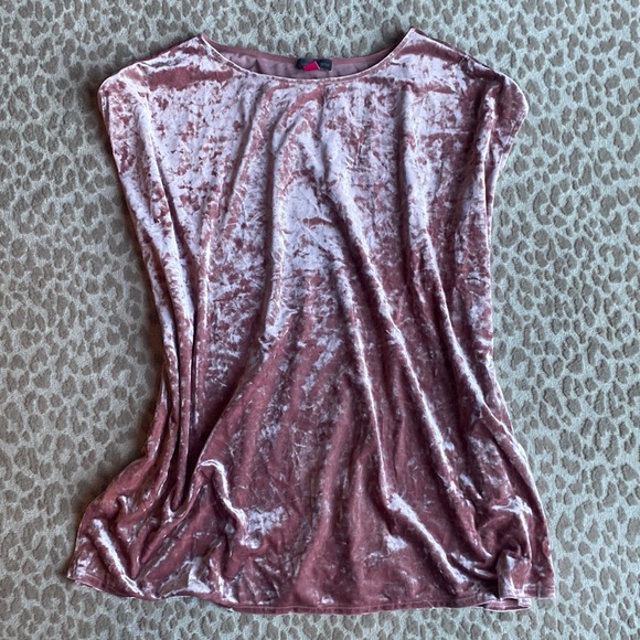 Vince Camuto Tops - Pink Vince Camuto Crushed Velvet Top, size 1X
